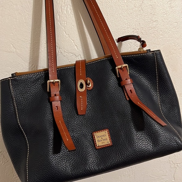 Dooney & Bourke Bag Purse Tote - Picture 14 of 14